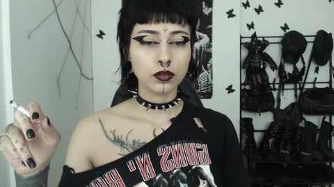 dakota online show from October 3, 2025, 3:25 am