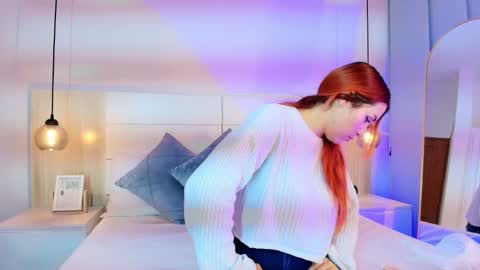 Dakota-Megan online show from November 18, 2025, 1:04 pm