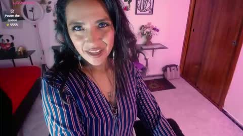 Caroliina online show from February 7, 2026, 8:01 pm