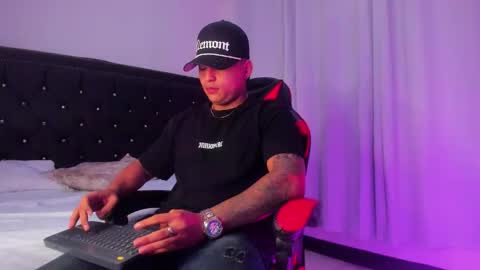 dalasnovoa online show from January 16, 2026, 12:53 pm