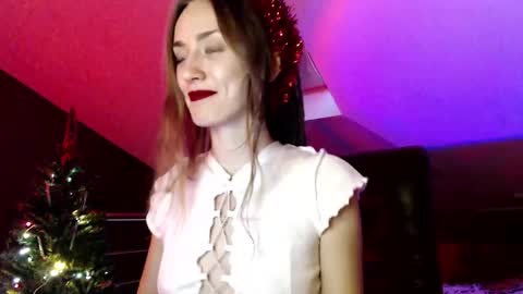 Dalia  online show from December 25, 2024, 1:30 pm