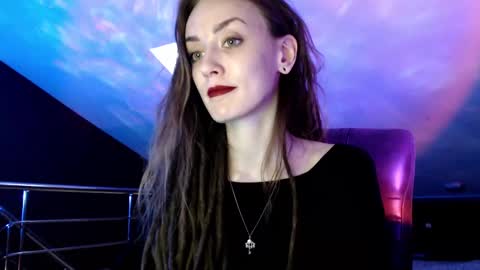 Dalia  online show from February 19, 2025, 1:28 pm