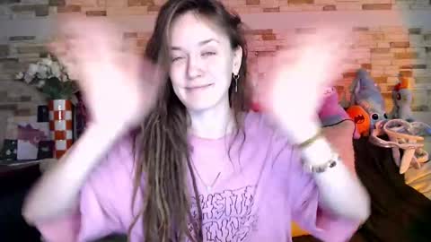 Dalia  online show from September 28, 2025, 9:25 am