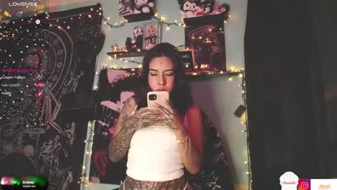 dalia_vorhees online show from January 13, 2025, 3:45 am