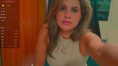 Snapshot of dalila_sexxx chatting on February 18, 2026, 3:35 am Dalila online show from February 18, 2026, 3:35 am