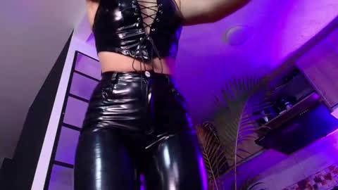 Snapshot of dalila_thoms chatting on October 4, 2025, 11:30 am Dalila online show from October 4, 2025, 11:30 am