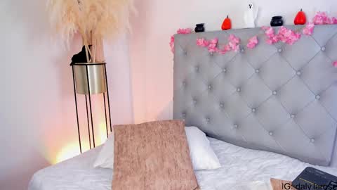 Dalyla online show from October 5, 2025, 12:47 pm