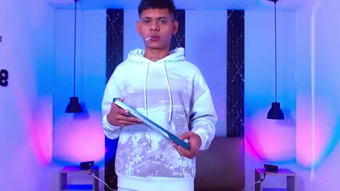 Snapshot of damar_felipe chatting on September 17, 2025, 4:25 am damar_felipe online show from September 17, 2025, 4:25 am