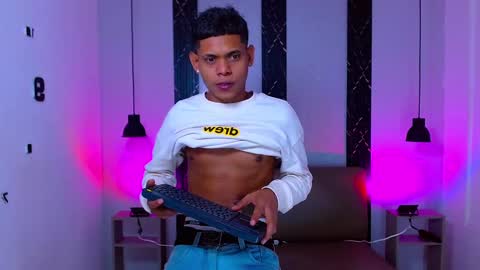 Snapshot of damar_felipe chatting on October 3, 2025, 5:04 am damar_felipe online show from October 3, 2025, 5:04 am