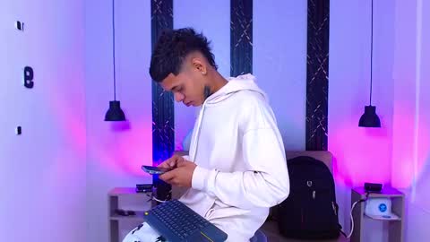 Snapshot of damar_felipe chatting on October 11, 2025, 4:33 am damar_felipe online show from October 11, 2025, 4:33 am