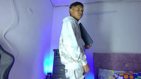 Snapshot of damar_felipe chatting on December 17, 2025, 12:00 pm damar_felipe online show from December 17, 2025, 12:00 pm