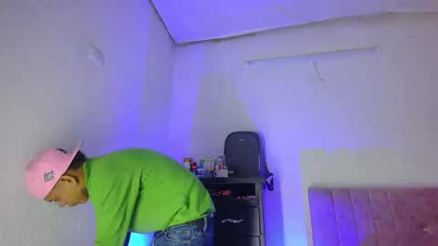 Snapshot of damar_felipe chatting on February 1, 2026, 6:45 am damar_felipe online show from February 1, 2026, 6:45 am