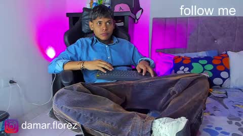 damar_felipe online show from April 10, 2026, 1:49 pm