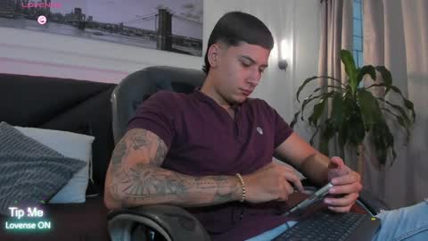 DAMIAN online show from April 15, 2026, 12:34 pm