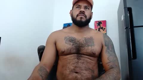 Snapshot of damian64436171 chatting on February 16, 2026, 5:31 pm damian64436171 online show from February 16, 2026, 5:31 pm