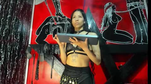 damian_and_tiana online show from October 31, 2025, 4:57 am