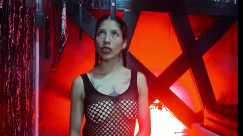 damian_and_tiana online show from November 5, 2025, 4:34 am