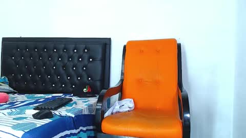 damian_hart_24cm online show from February 14, 2025, 1:45 am