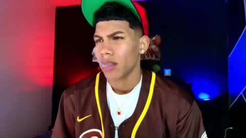 Damian online show from March 5, 2025, 8:21 am