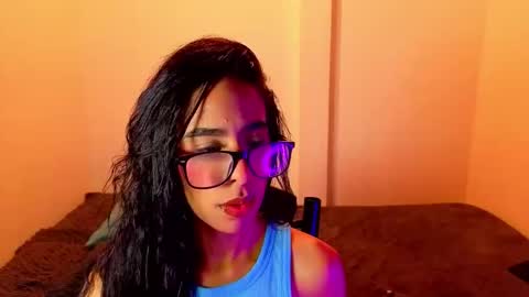 damian_n_lissa online show from May 4, 2026, 11:12 pm