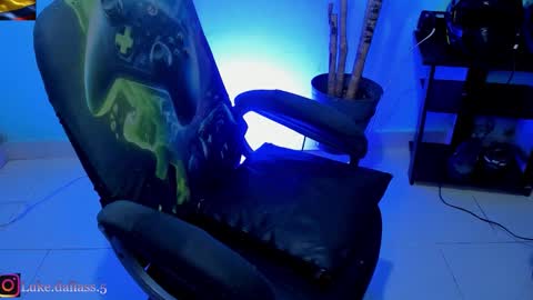 Snapshot of damian_tornerr chatting on March 3, 2026, 7:58 am Damian torner online show from March 3, 2026, 7:58 am