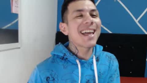 damiansexyboy69 online show from November 19, 2025, 5:07 am