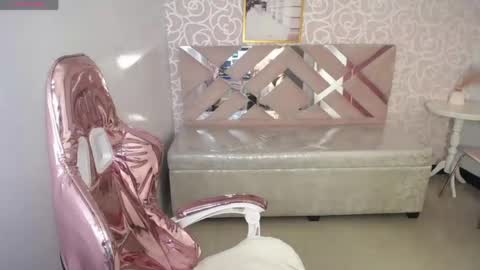 Damia online show from June 4, 2026, 4:46 pm