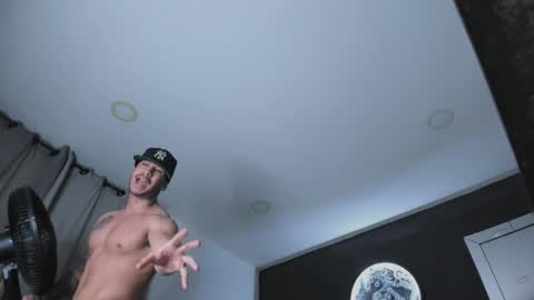 INSTAGRAM  DAMMIANMILLEROFICIAL online show from April 13, 2026, 3:12 am