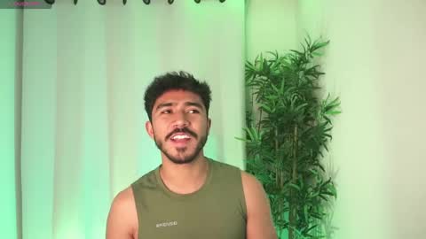 damon_frost online show from April 16, 2026, 9:39 pm