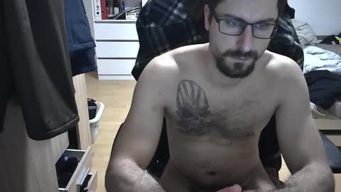 Snapshot of dan_the_man405 chatting on January 17, 2025, 10:56 pm King Dan online show from January 17, 2025, 10:56 pm