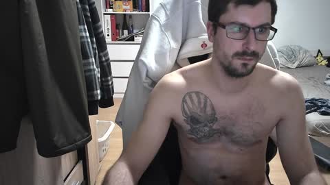 Snapshot of dan_the_man405 chatting on January 30, 2025, 7:26 pm King Dan online show from January 30, 2025, 7:26 pm
