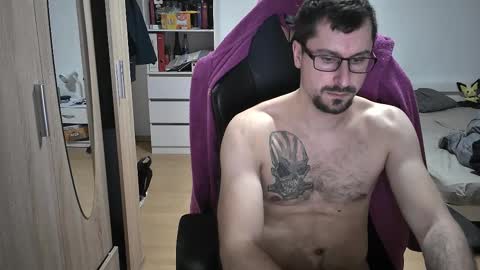 Snapshot of dan_the_man405 chatting on March 10, 2025, 7:07 pm King Dan online show from March 10, 2025, 7:07 pm