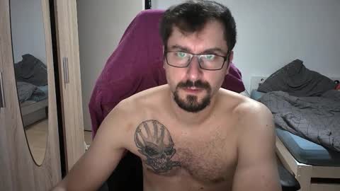 Snapshot of dan_the_man405 chatting on September 20, 2025, 7:04 pm King Dan online show from September 20, 2025, 7:04 pm