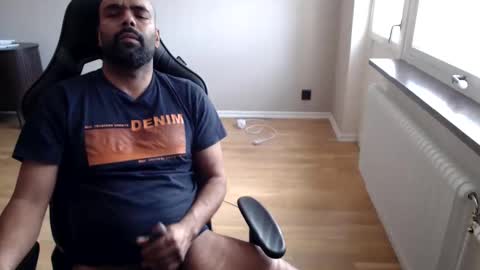 dan_the_man43 online show from April 25, 2026, 7:22 am