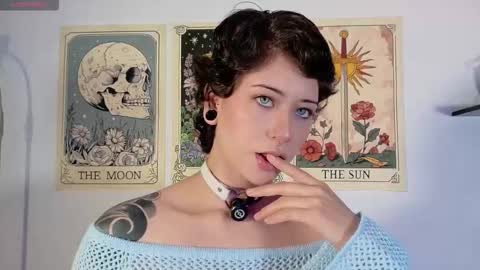 Bluemoon online show from October 14, 2025, 5:47 pm