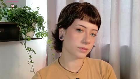 Bluemoon online show from November 16, 2025, 6:24 pm