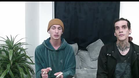 Snapshot of dan_yagami chatting on December 28, 2024, 5:02 am Dan and Noah online show from December 28, 2024, 5:02 am