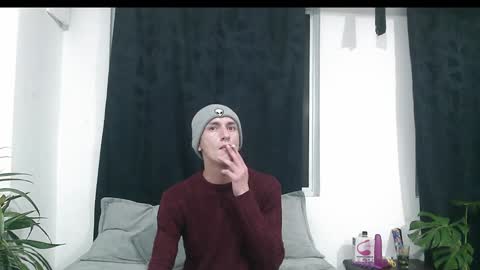 Snapshot of dan_yagami chatting on December 30, 2024, 3:36 am Dan and Noah online show from December 30, 2024, 3:36 am