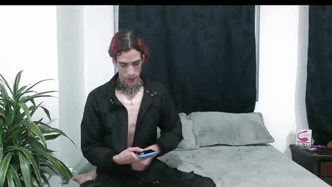 Snapshot of dan_yagami chatting on January 1, 2025, 1:15 am Dan and Noah online show from January 1, 2025, 1:15 am