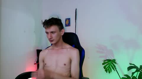 Snapshot of dan_yagami chatting on September 25, 2025, 4:43 pm Dan and Noah online show from September 25, 2025, 4:43 pm