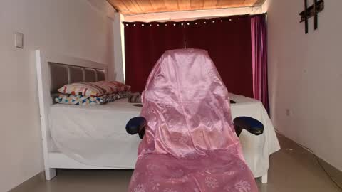 Dayana  online show from September 25, 2025, 3:38 pm