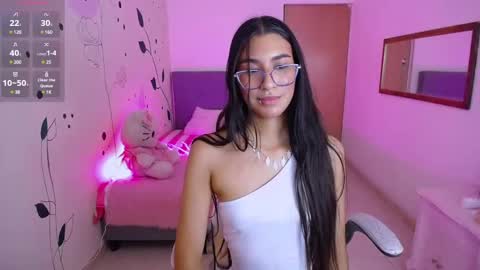 dana_paula online show from February 4, 2025, 2:32 pm