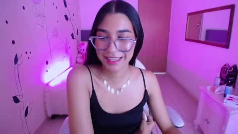 dana_paula online show from February 19, 2025, 6:54 pm