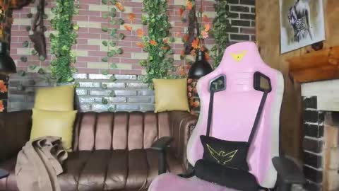    online show from February 28, 2025, 4:21 am