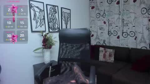 Danaa Rey online show from March 6, 2025, 11:03 am