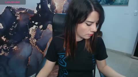 Danaa Rey online show from October 9, 2025, 3:54 pm