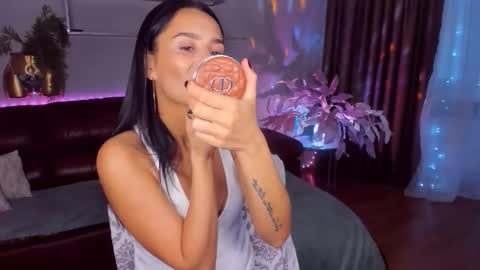 DanaMiers online show from April 8, 2026, 4:01 am