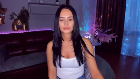 DanaMiers online show from April 17, 2026, 4:59 am