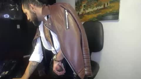 danbury online show from October 17, 2025, 7:00 am