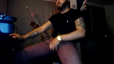 danbury online show from December 17, 2025, 7:47 am